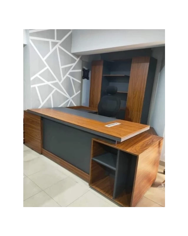 A 180cm desk w18 image