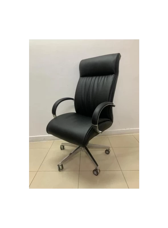 High-Back Executive Chair image